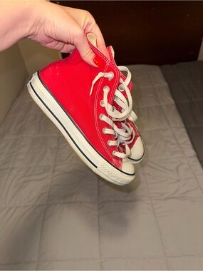 Red converse
